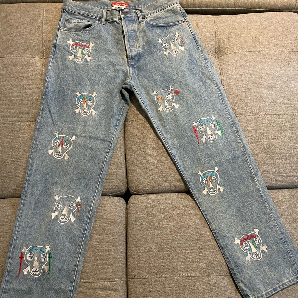 New supreme jean